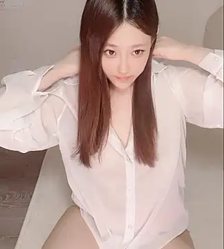 Snapshot of clara-cc chatting on 05.15.26 clara-cc online show from 05.15.26