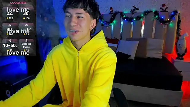 Snapshot of kaelwolf_tay chatting on 01.10.26 kaelwolf tay online show from 01.10.26