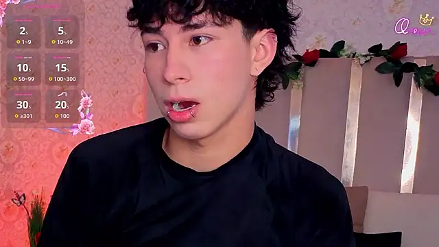 Snapshot of kaelwolf_tay chatting on 02.23.26 kaelwolf tay online show from 02.23.26