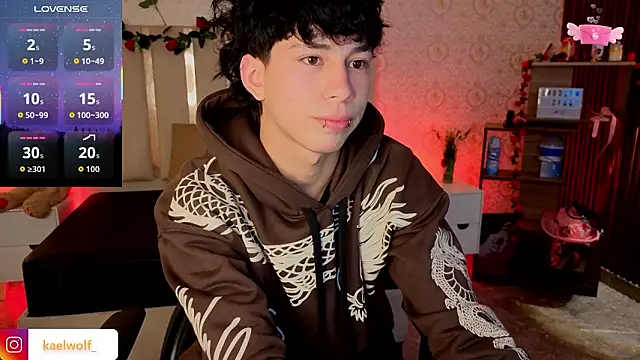 Snapshot of kaelwolf_tay chatting on 02.24.26 kaelwolf tay online show from 02.24.26