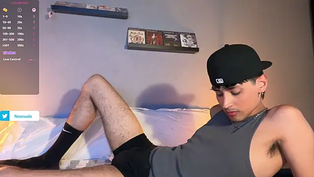 Snapshot of noxnude chatting on 06.04.26 noxnude online show from 06.04.26