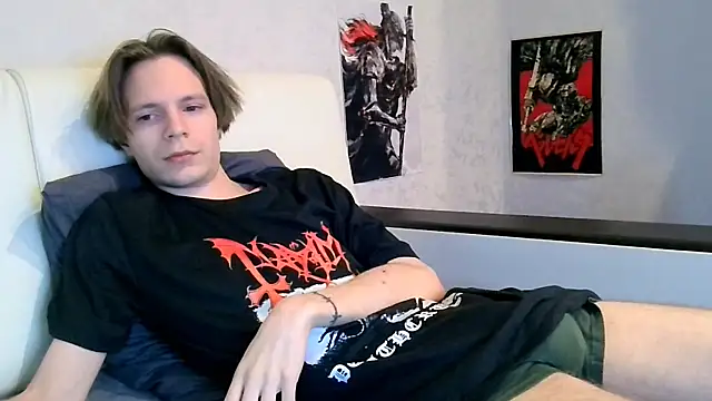 Snapshot of xWannalove chatting on 11.30.25 xWannalove online show from 11.30.25