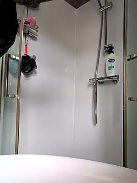 cruiserlaird online show from 04.19.26