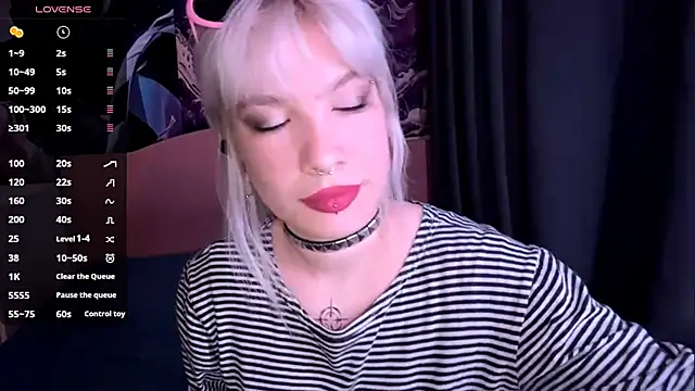 LolaDollyMur online show from 11.23.25