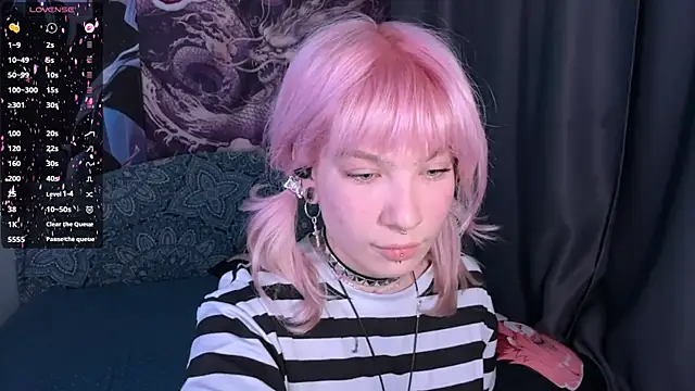 LolaDollyMur online show from 12.18.25