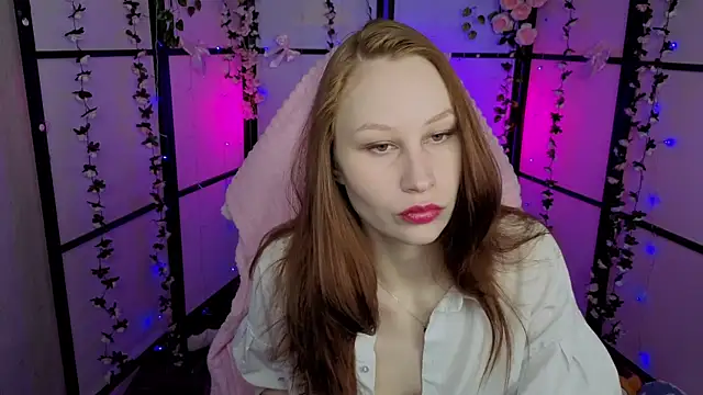 Snapshot of JoanFlare chatting on 12.02.25 JoanFlare online show from 12.02.25