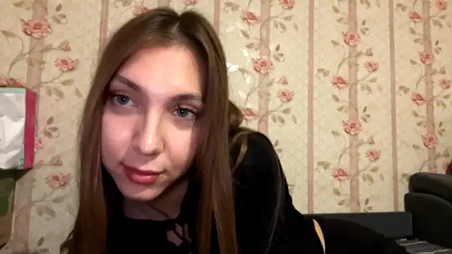 Snapshot of Katebarbie chatting on 11.24.25 Katebarbie online show from 11.24.25