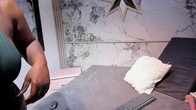 ZoeCollin online show from 07.22.26
