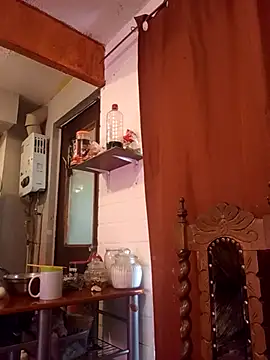 Snapshot of Bizcochitoc4 chatting on 11.23.25 Bizcochitoc4 online show from 11.23.25