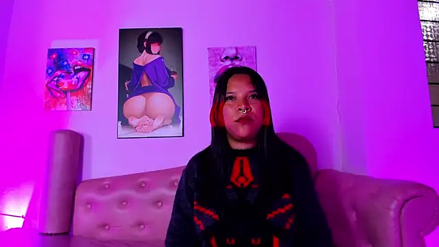 Snapshot of A_Good_Witch chatting on 11.25.25 A Good Witch online show from 11.25.25