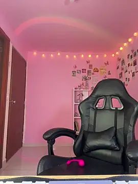 Davne  online show from 03.22.26