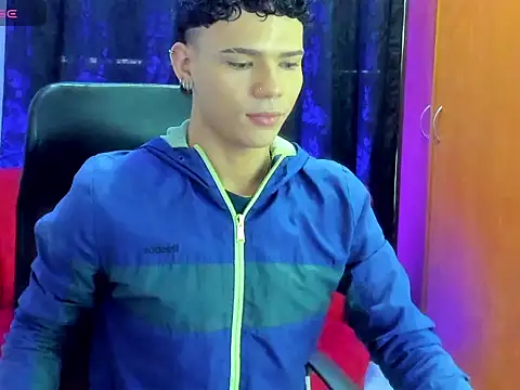 Snapshot of secret_justin7 chatting on 11.27.25 secret justin7 online show from 11.27.25