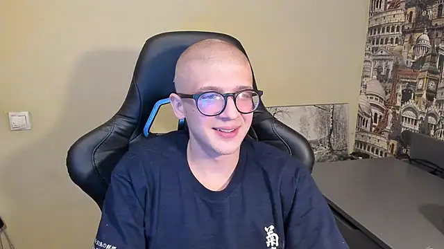 Snapshot of themortydaglish chatting on 12.03.25 themortydaglish online show from 12.03.25