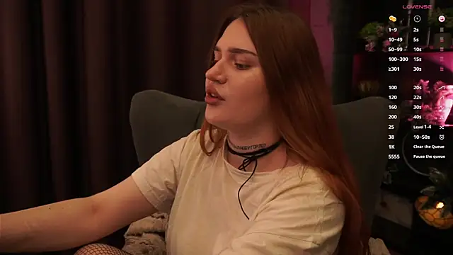 LucyLuice online show from 12.02.25