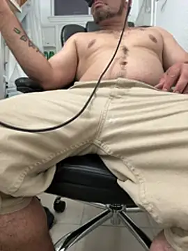 2addictivelyhorny online show from 04.23.26