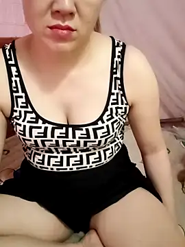 Snapshot of Lily-ross22 chatting on 05.22.26 Lily-ross22 online show from 05.22.26