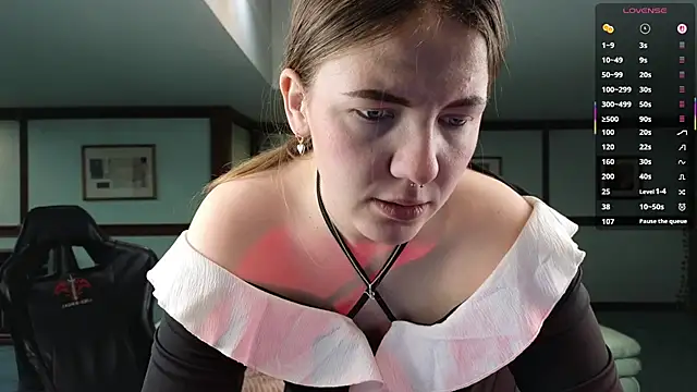 KiraRustle online show from 02.04.26