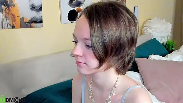 Olivia Riesz online show from 05.09.26
