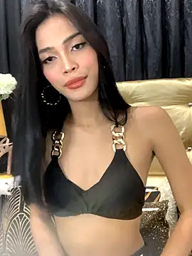 Snapshot of SexyPetiteAra chatting on 11.25.25 SexyPetiteAra online show from 11.25.25