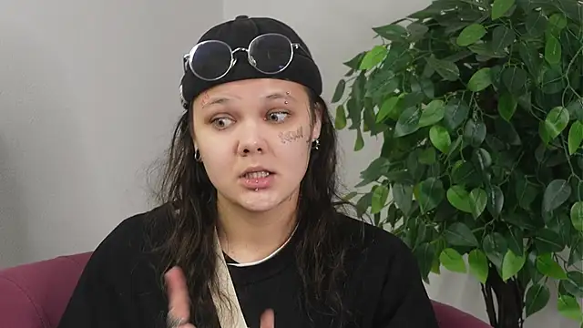 JettieDuree online show from 11.30.25