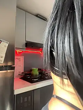 SaraAndrade  online show from 02.20.26