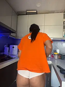 SaraAndrade  online show from 03.04.26