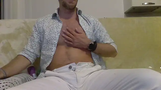 Snapshot of Eroshotlicker chatting on 04.19.26 Eroshotlicker online show from 04.19.26