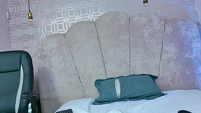 abby saenz 2025 online show from 12.01.25