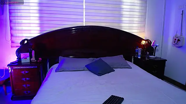 Snapshot of jacko_Charlotte chatting on 11.30.25 jacko Charlotte online show from 11.30.25