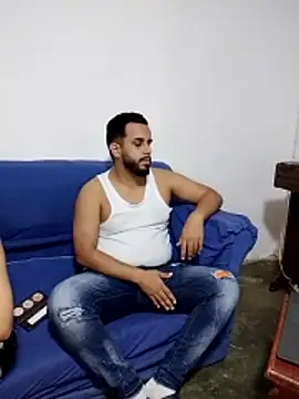 Snapshot of the_pink_girl chatting on 11.25.25 the pink girl online show from 11.25.25