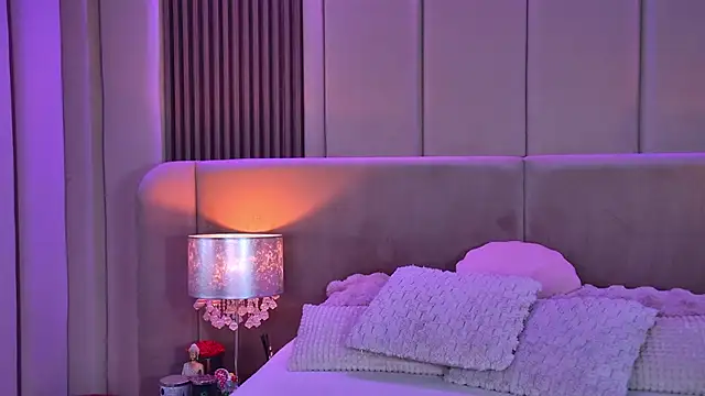 StephanieYves online show from 04.29.26