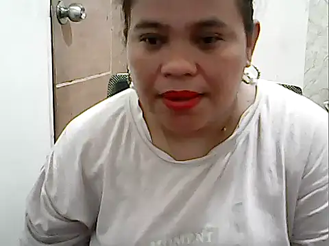 Snapshot of cutechubby chatting on 05.05.26 cutechubby online show from 05.05.26