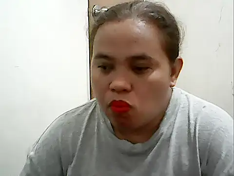 Snapshot of cutechubby chatting on 05.26.26 cutechubby online show from 05.26.26