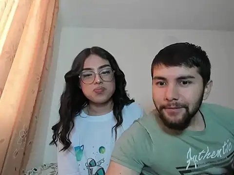 Snapshot of Nathalie_spencer2 chatting on 11.28.25 Nathalie spencer2 online show from 11.28.25