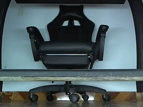 Snapshot of Alphacashmaster777 chatting on 03.25.26 Alphacashmaster777 online show from 03.25.26