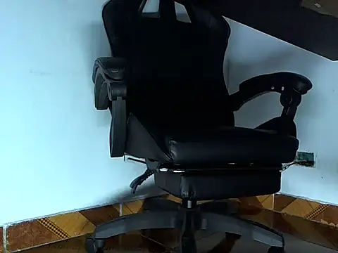 Snapshot of Alphacashmaster777 chatting on 04.01.26 Alphacashmaster777 online show from 04.01.26