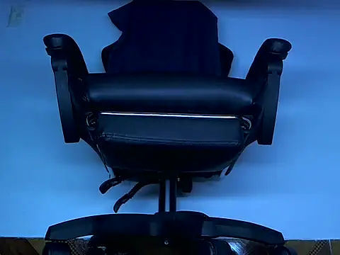 Snapshot of Alphacashmaster777 chatting on 04.13.26 Alphacashmaster777 online show from 04.13.26