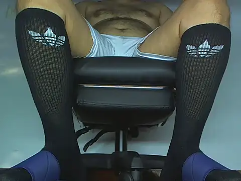 Snapshot of Alphacashmaster777 chatting on 04.14.26 Alphacashmaster777 online show from 04.14.26