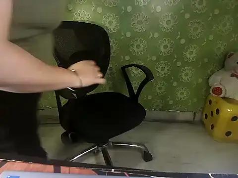 Snapshot of 01Monika chatting on 12.02.25 01Monika online show from 12.02.25