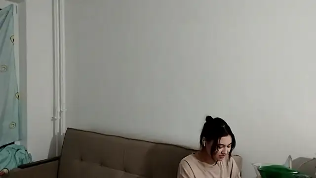 Snapshot of ArianeRandy chatting on 02.01.26 ArianeRandy online show from 02.01.26