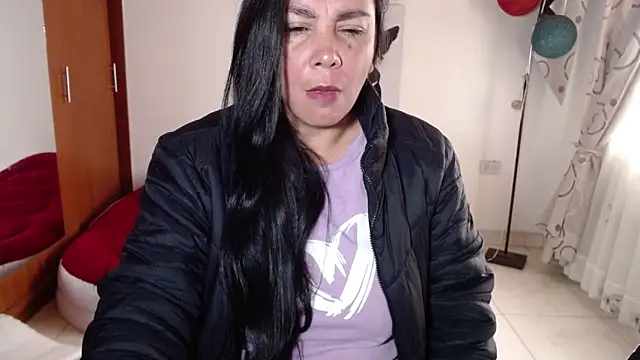 vivian-milf online show from 11.26.25