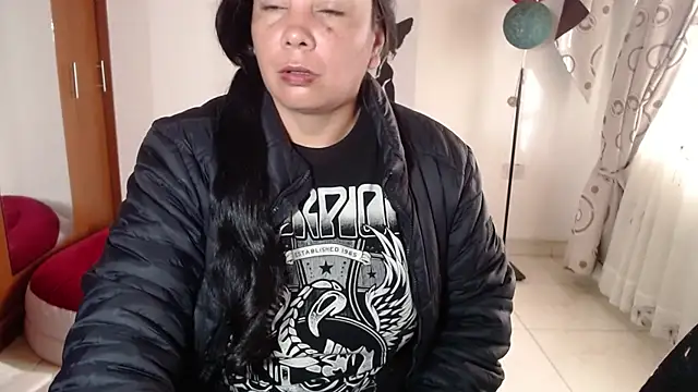 vivian-milf online show from 01.15.26