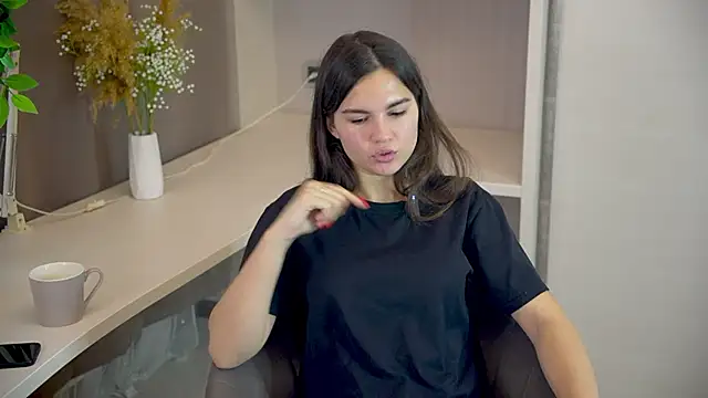 Snapshot of AngeloHerod chatting on 11.26.25 AngeloHerod online show from 11.26.25