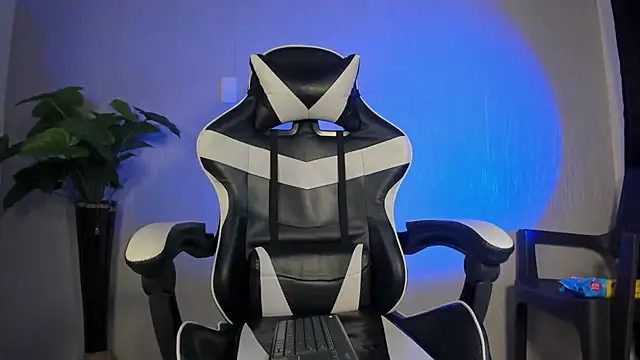 Brand Collins online show from 12.17.25