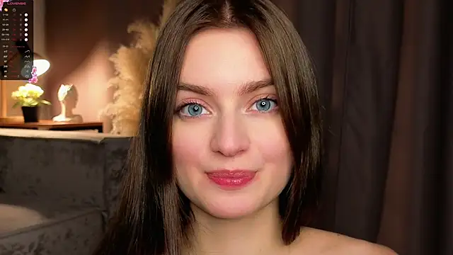 Sara Kinsly online show from 12.03.25