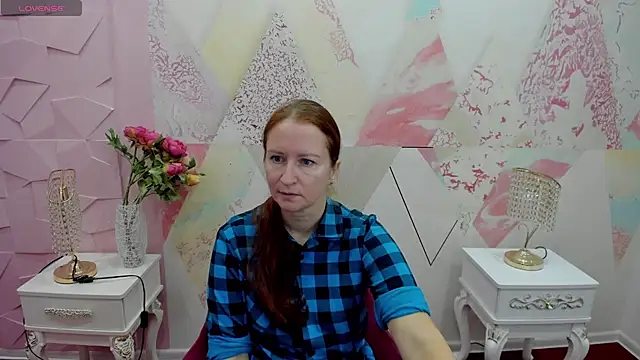 Snapshot of Sally-well chatting on 12.01.25 Sally-well online show from 12.01.25
