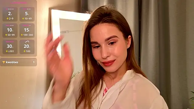 RoyalLina online show from 12.03.25