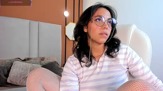 Snapshot of Scarlett_musik chatting on 01.08.26 Scarlett musik online show from 01.08.26