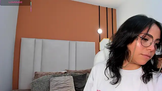 Snapshot of Scarlett_musik chatting on 01.13.26 Scarlett musik online show from 01.13.26