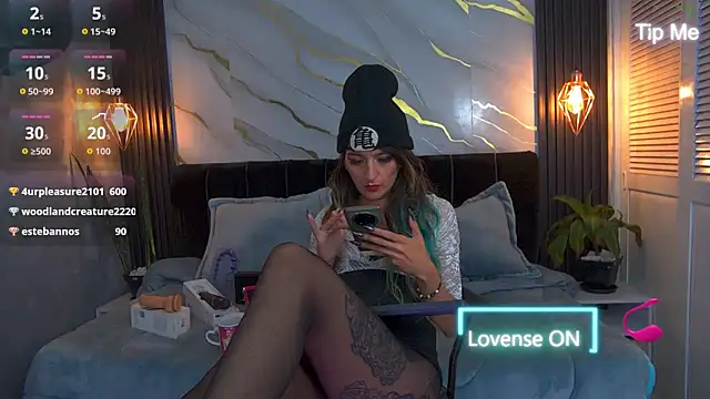 Snapshot of Dark_Dominika chatting on 05.30.26 Dark Dominika online show from 05.30.26